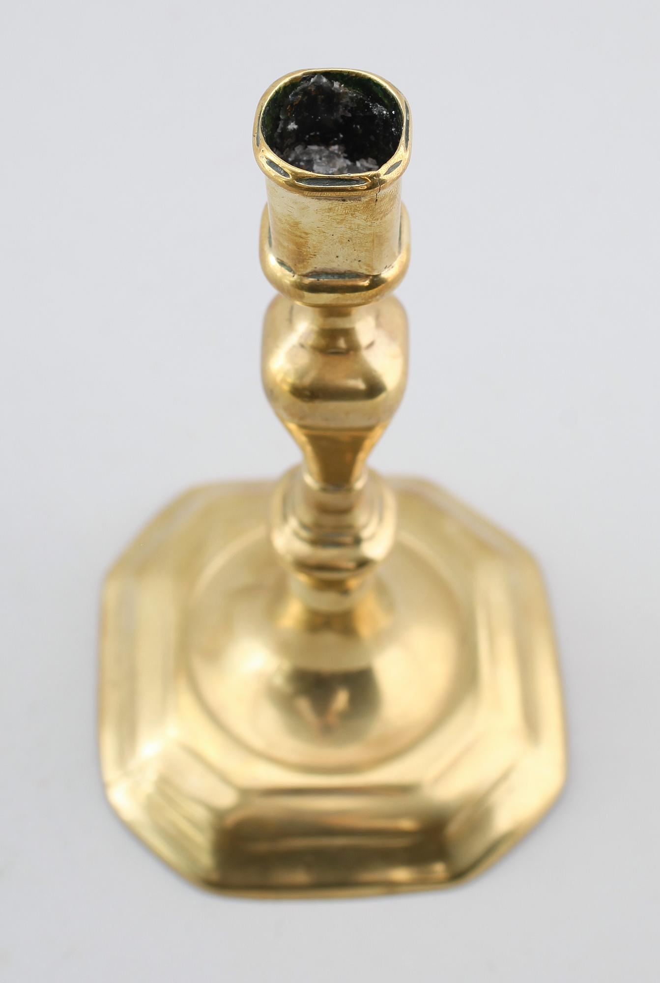 LJUSSTAKE, mässing, 1700-tal.