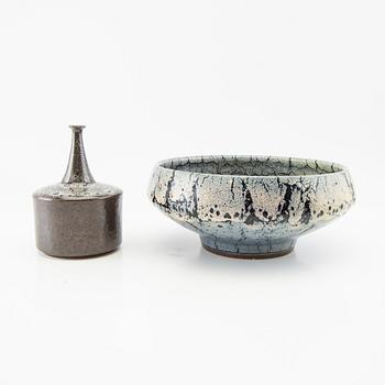 Yngve Blixt, bowl and vase. Stoneware, signed, 1970s.