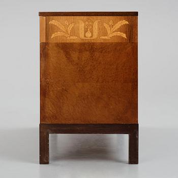 Carl Malmsten, a Swedish Grace chest of drawers, Svensk Hemslöjd, 1930s.