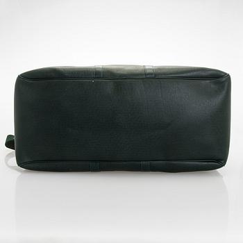 Louis Vuitton, viikonloppulaukku, "Taiga Kendall GM".