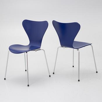 Arne Jacobsen, stolar, 4 st, "Sjuan", Fritz Hansen, Danmark.