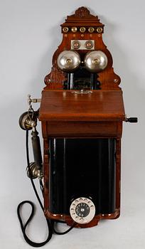 VÄGGTELEFON, LM Ericsson, Stockholm, tidigt 1900-tal.