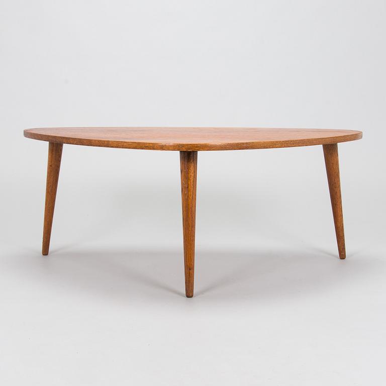 A mid-20th century coffee table.