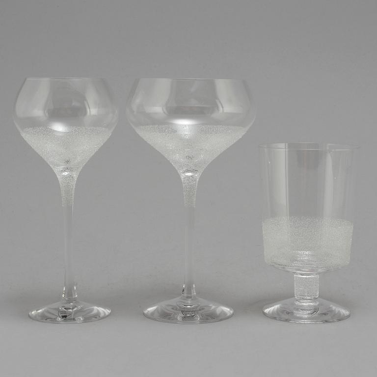 ERIKA LAGERBIELKE, 24 pcs of 'Divine' wine, champagne and water/beer glasses.