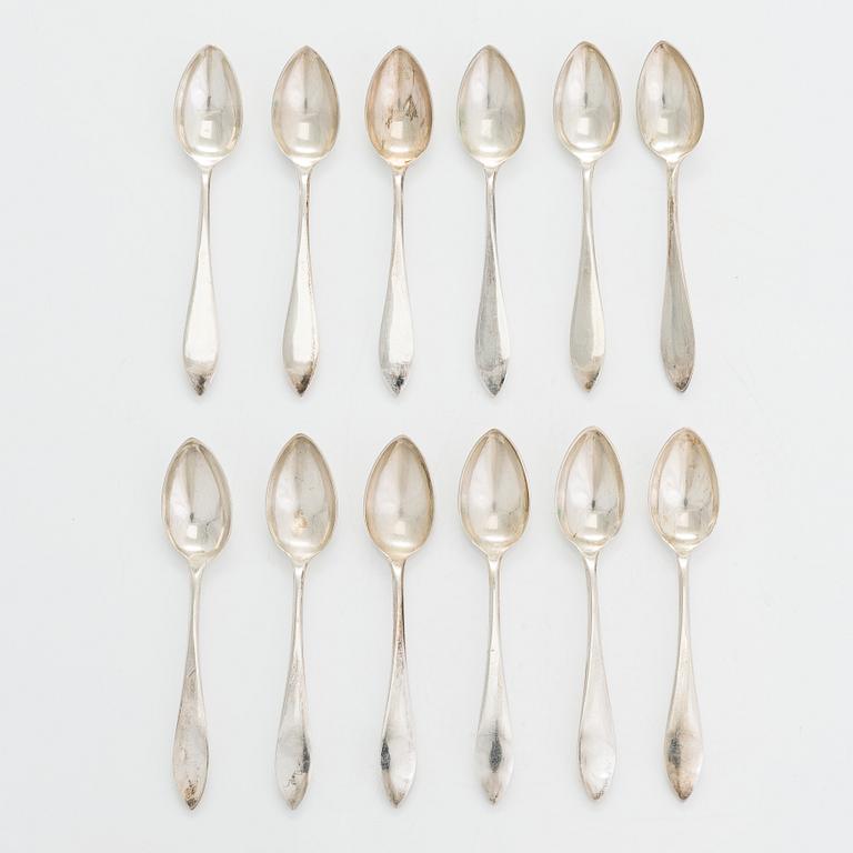 Bestickuppsättning för 12, totalt 108 delar, silver, Warszawa, Polen 1931-1963.