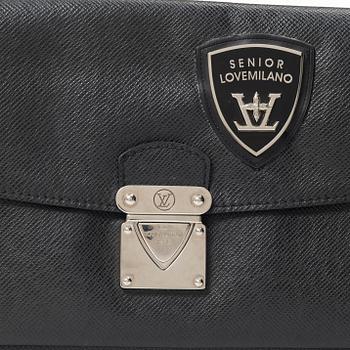 Louis Vuitton, A pochette, 2010.