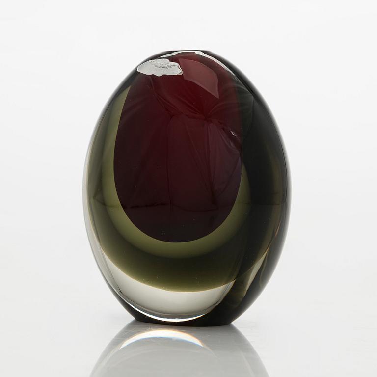 Kaj Franck, a 'KF 240' vase, signed K. Franck, Nuutajärvi Notsjö -60.