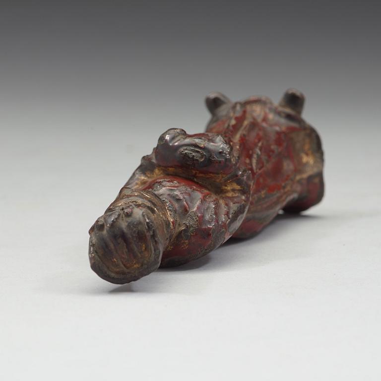 A bronze sculpture of a dignitary, Ming dynasty (1368-1644).