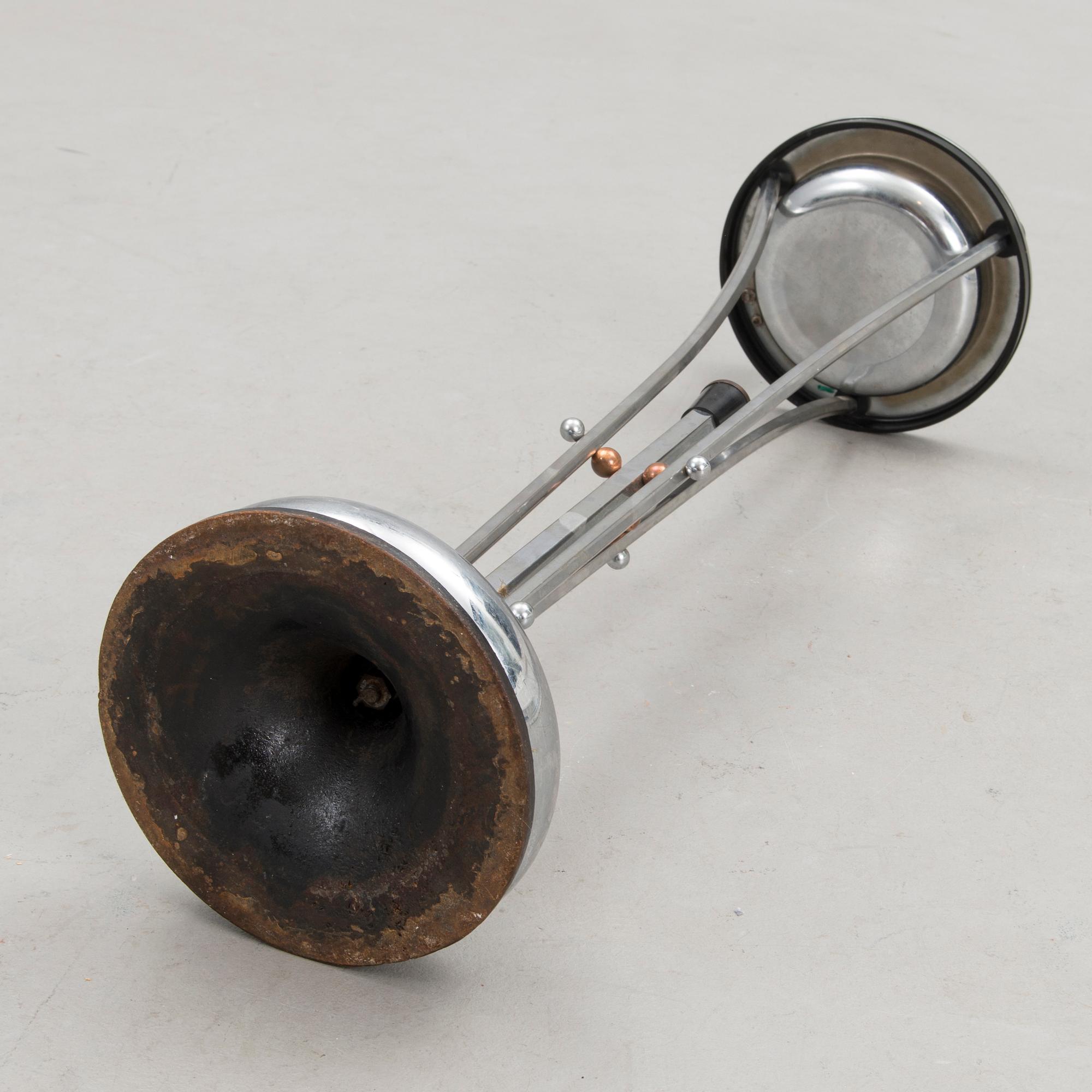 An Art Deco pedestal ashtray, presumably Demeyere, Belgium 1930s.