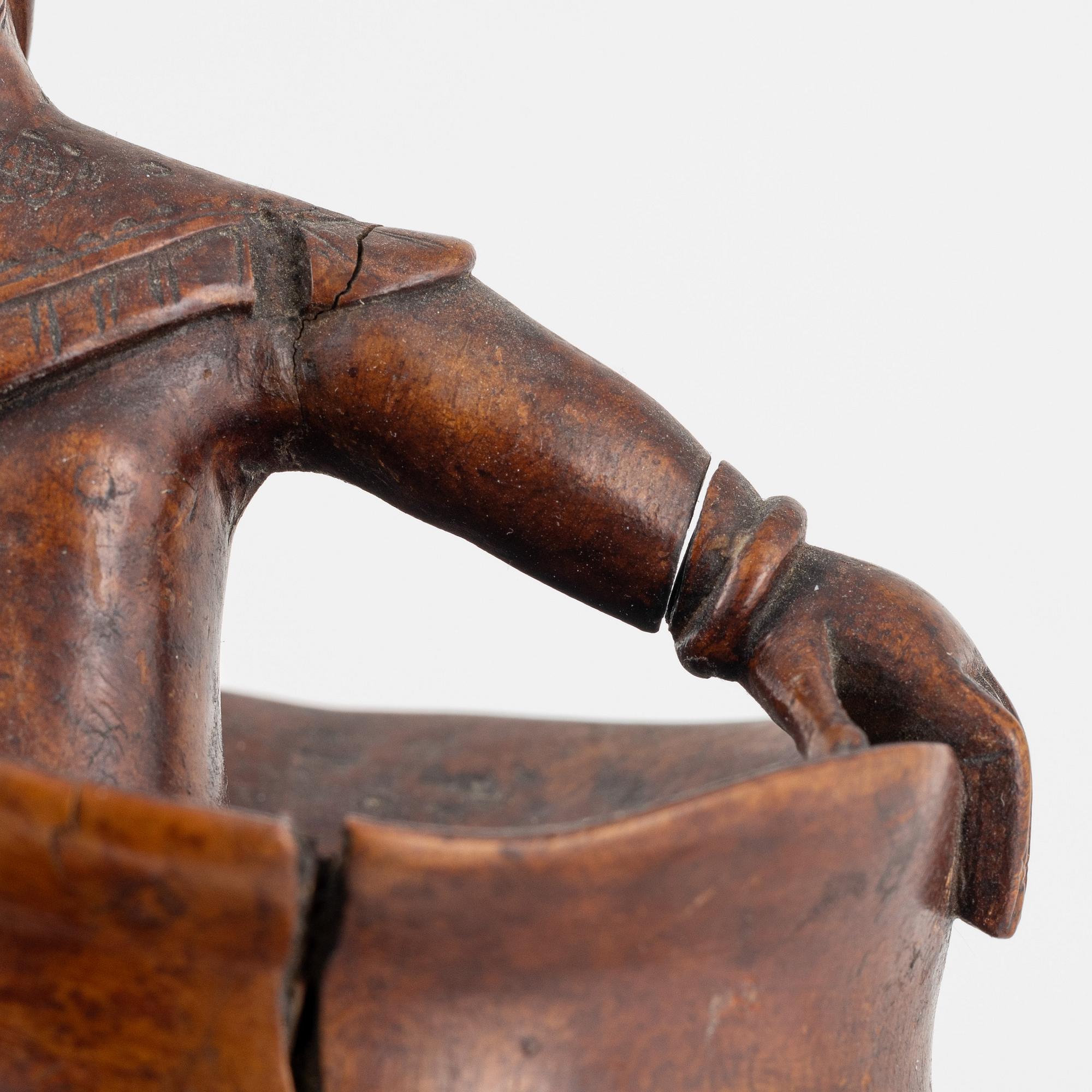 A Chinese root sculpture, Qing dynasty, 18th/19th Century.