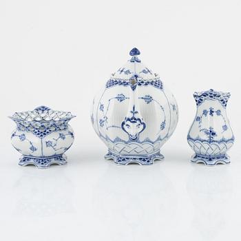 A group of five 'Musselmalet' porcelain tea service parts, Royal Copenhagen, Denmark.