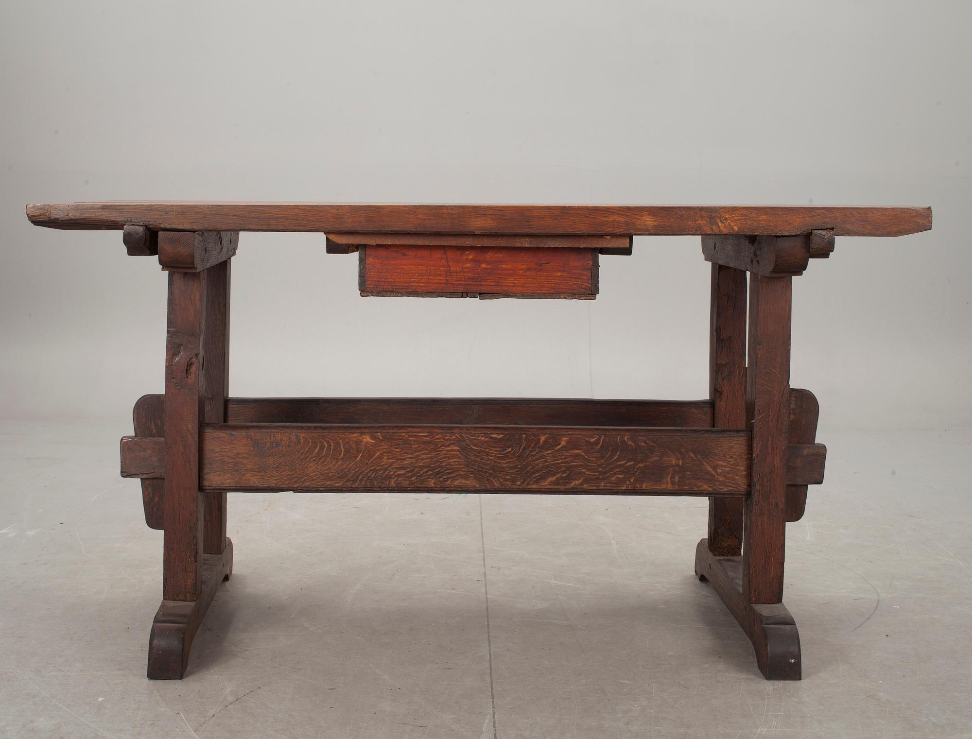 BORD, barockstil. 1800-tal.