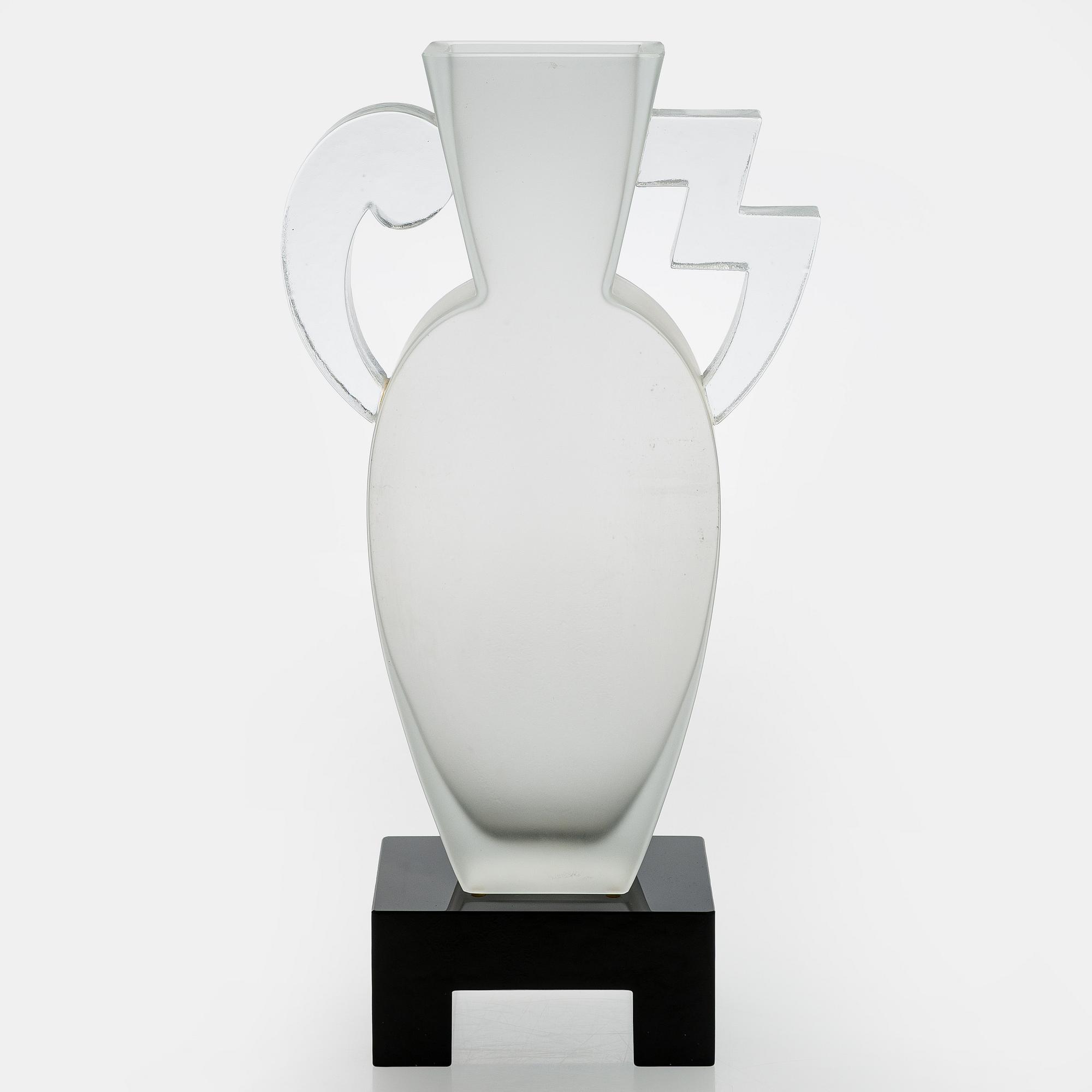 Heikki Orvola, glasskulptur "Maya", signerad Heikki Orvola Nuutajärvi.