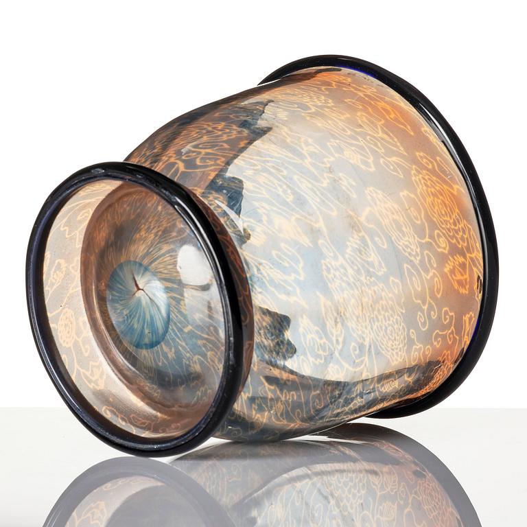 Edward Hald, a graal glass bowl, Orrefors, 1918, no 535.