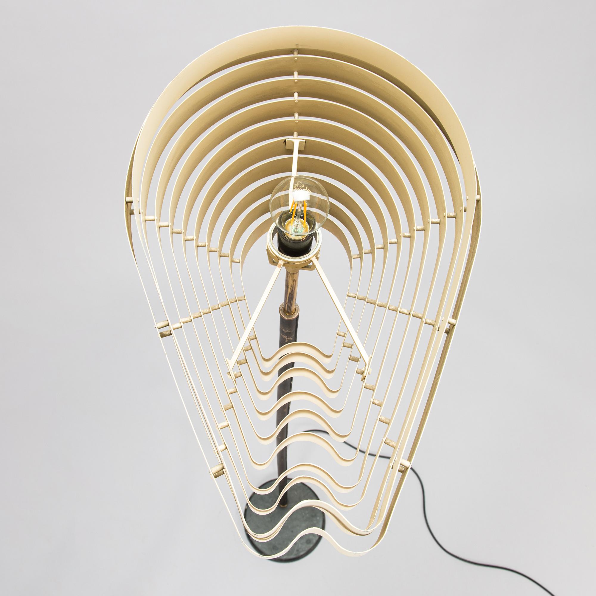Alvar Aalto, an 'Angel's Wing' floor lamp, 805. Manufactured by Valaistustyö.
