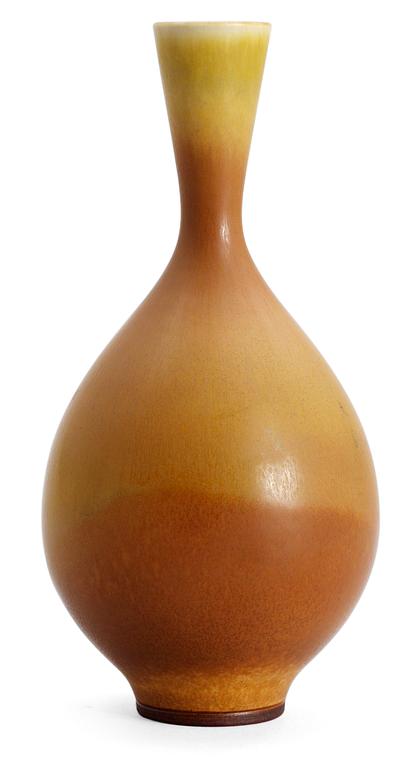 A Bergdt Friberg stoneware vase, Gustavsberg studio 1962.