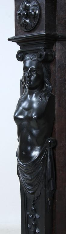 SKÅP, rennäsansstil, 1800-/1900-tal.