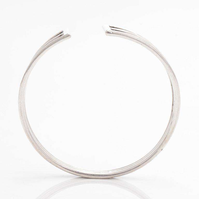 Kalevala Koru, rannekoru, hopeaa, Ethel Düne. Helsinki 1959.