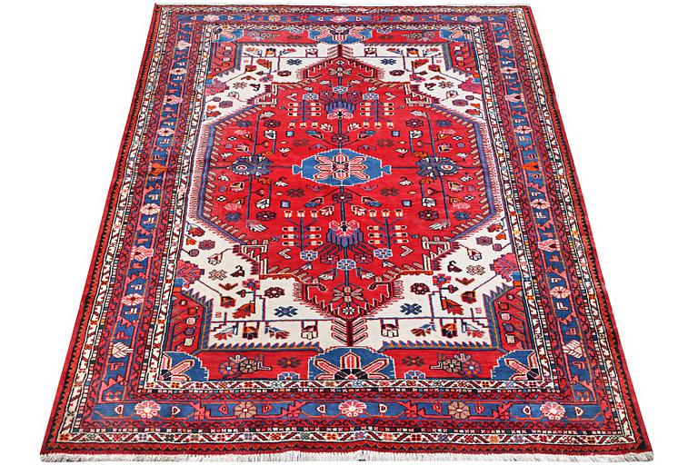 A Nahavand rug, c. 230 x 151 cm.