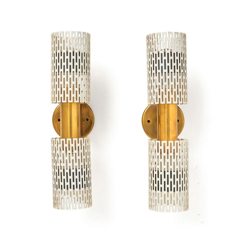 Harald Notini, vägglampor, ett par, modell 8820, Arvid Böhlmarks Lampfabrik, Stockholm, 1950-tal.
