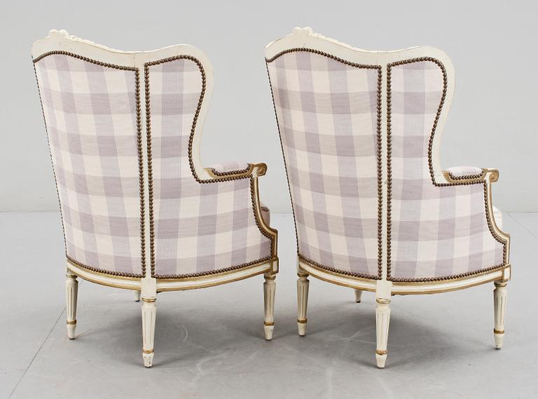 FÅTÖLJER, ett par, gustaviansk stil 1800/1900-tal.