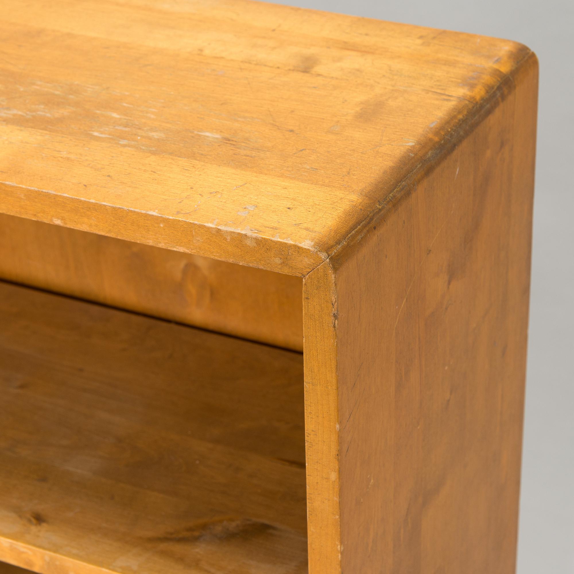 A 1940s.bookcase.