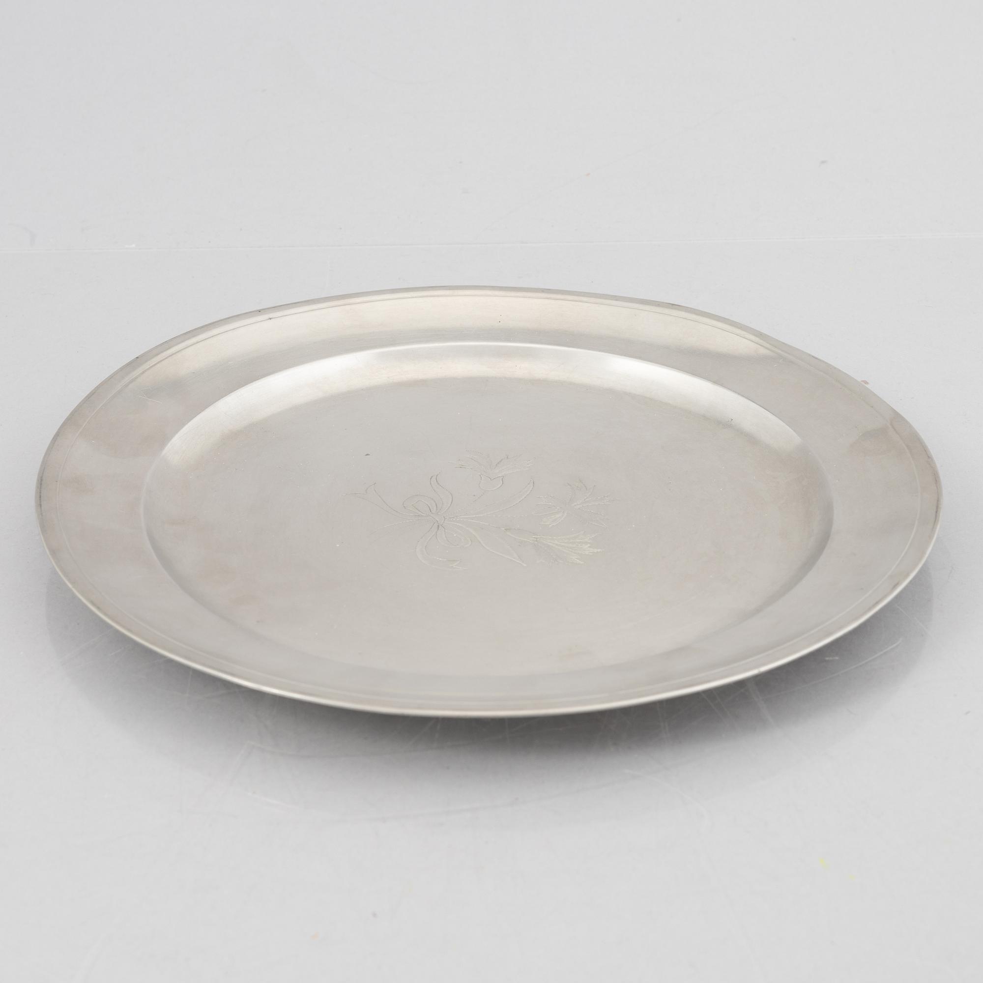 A pewter dish, Firma Svenskt Tenn, Stockholm 1933.