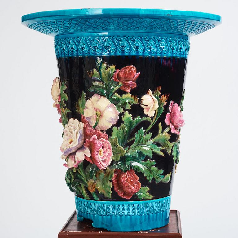 A massive majolica jardinere, late 19th century, possibly by the Sergei Poskochin manufactory,  Morje, St Petersburg.