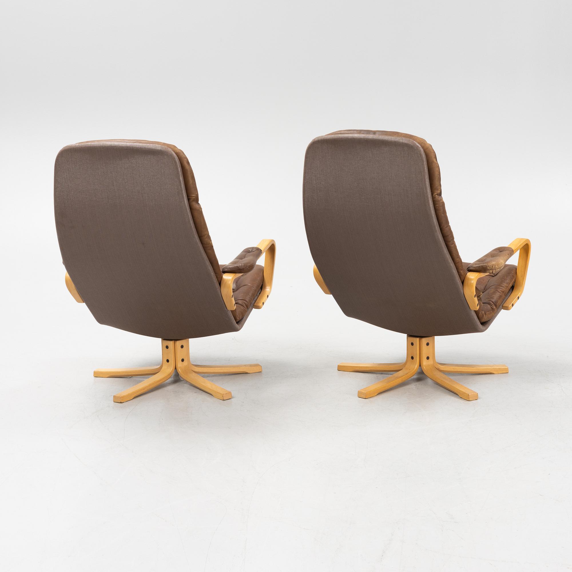 Sam Larsson,  fåtöljer, ett par "Mona Roto", Dux, 1970-tal.