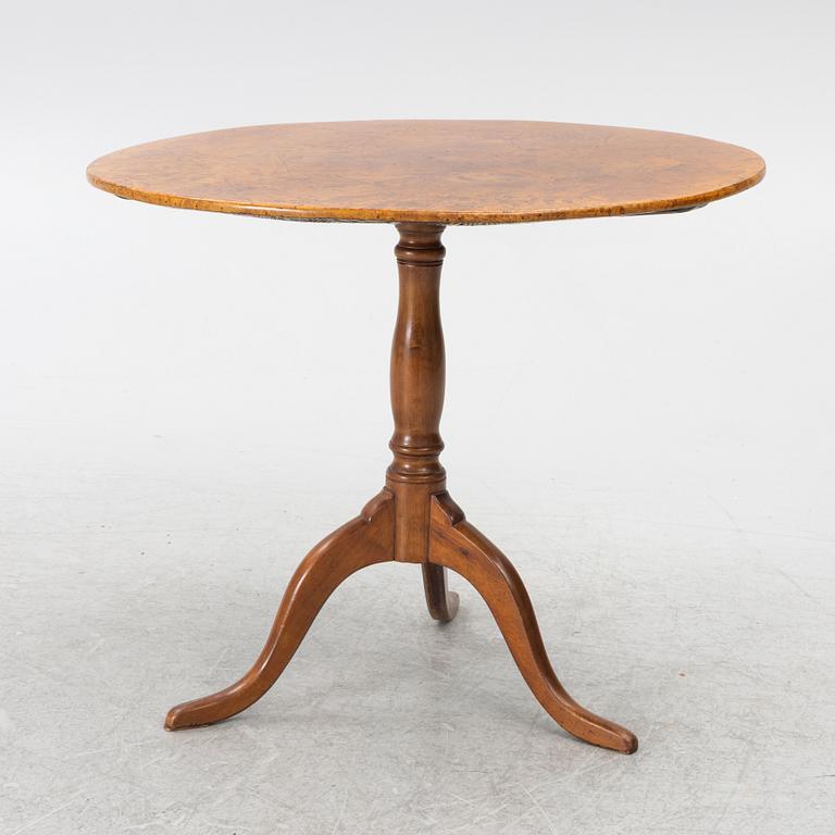 A folding table, Mälardalen, first half of the 19th century.
