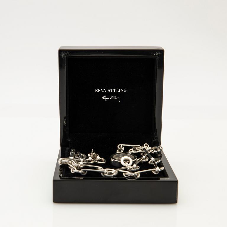 Efva Attling, halsband, ring, ett par örhängen, "Ring Chain", sterling silver.