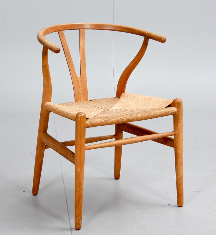 STOL, "Y-stolen", Hans J Wegner för Carl Hansen o söner, brännmärkt, 1900-talets andra hälft.