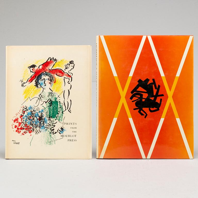 A collection of sixteen art books.