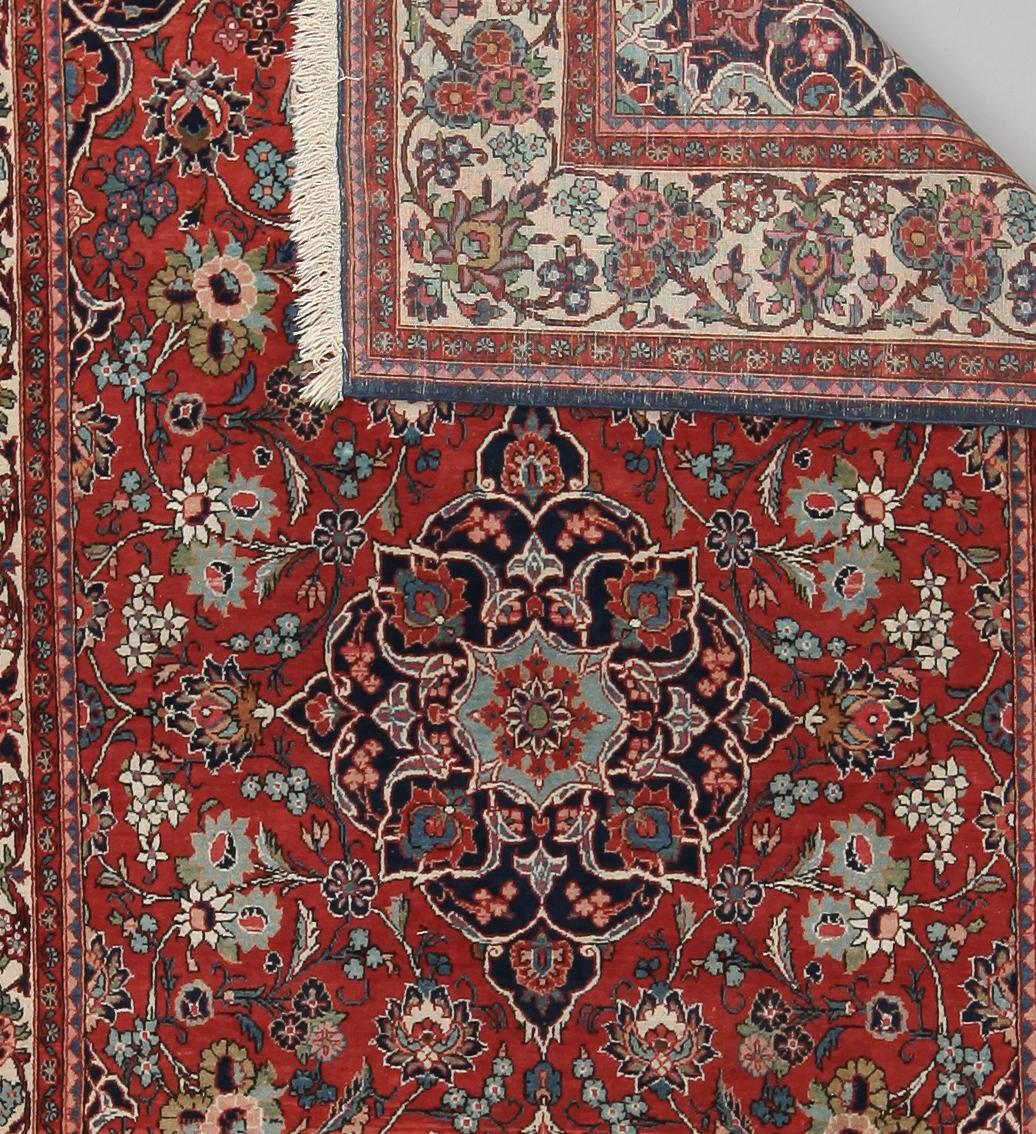 MATTA, orient, ca 210 x 133 cm.