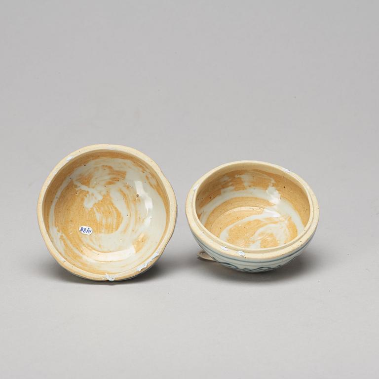 A bowl, ewer and box with cover, Sawankhalok, 15th/16th Century.