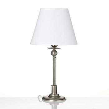 Firma Svenskt Tenn, a pewter table lamp model "A 520", Stockholm, 1928.