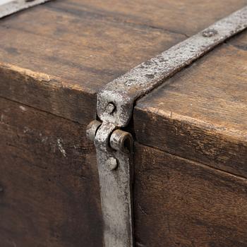 An 18th/19th Century Oak Casket.