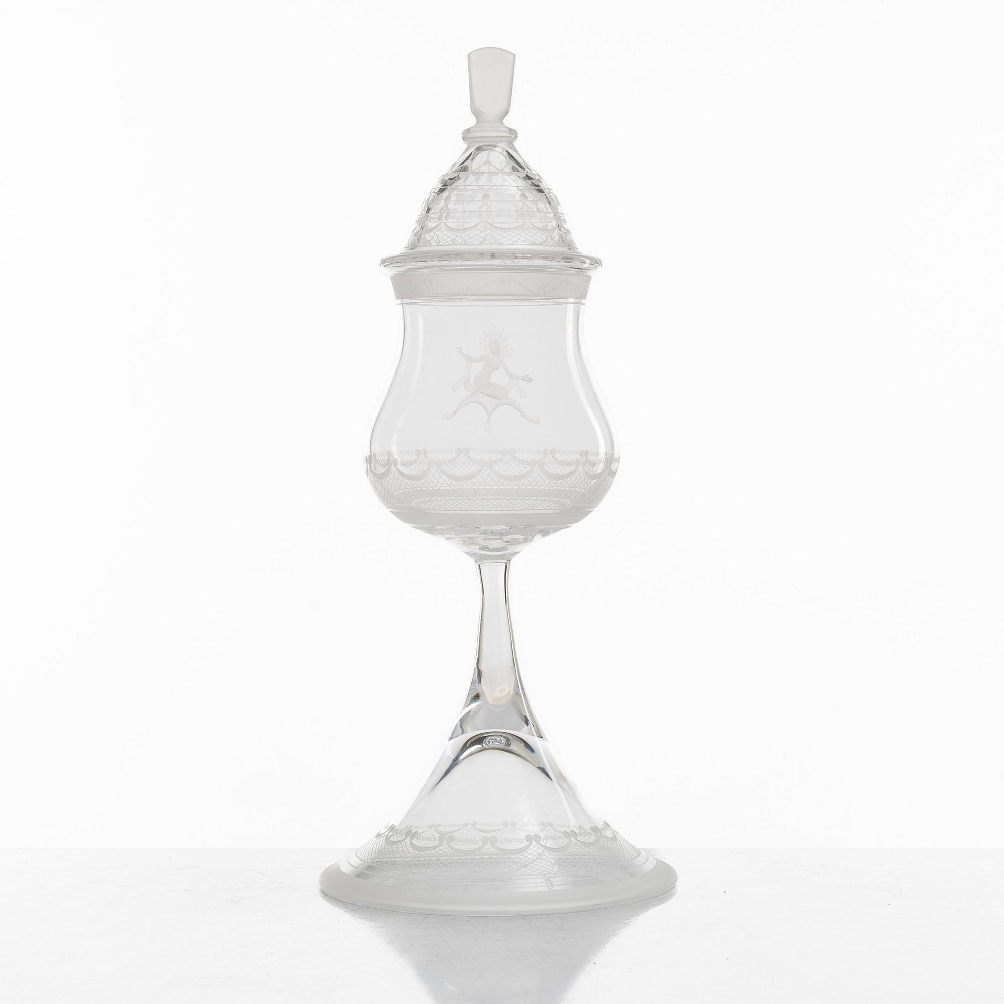 Simon Gate, An "Aurora" lidded glass cup, Orrefors, 1976.