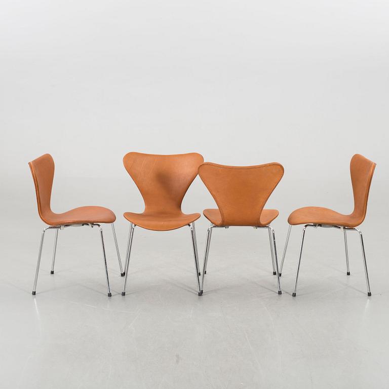 ARNE JACOBSEN, 6 st stolar, "Sjuan", Fritz Hansen.