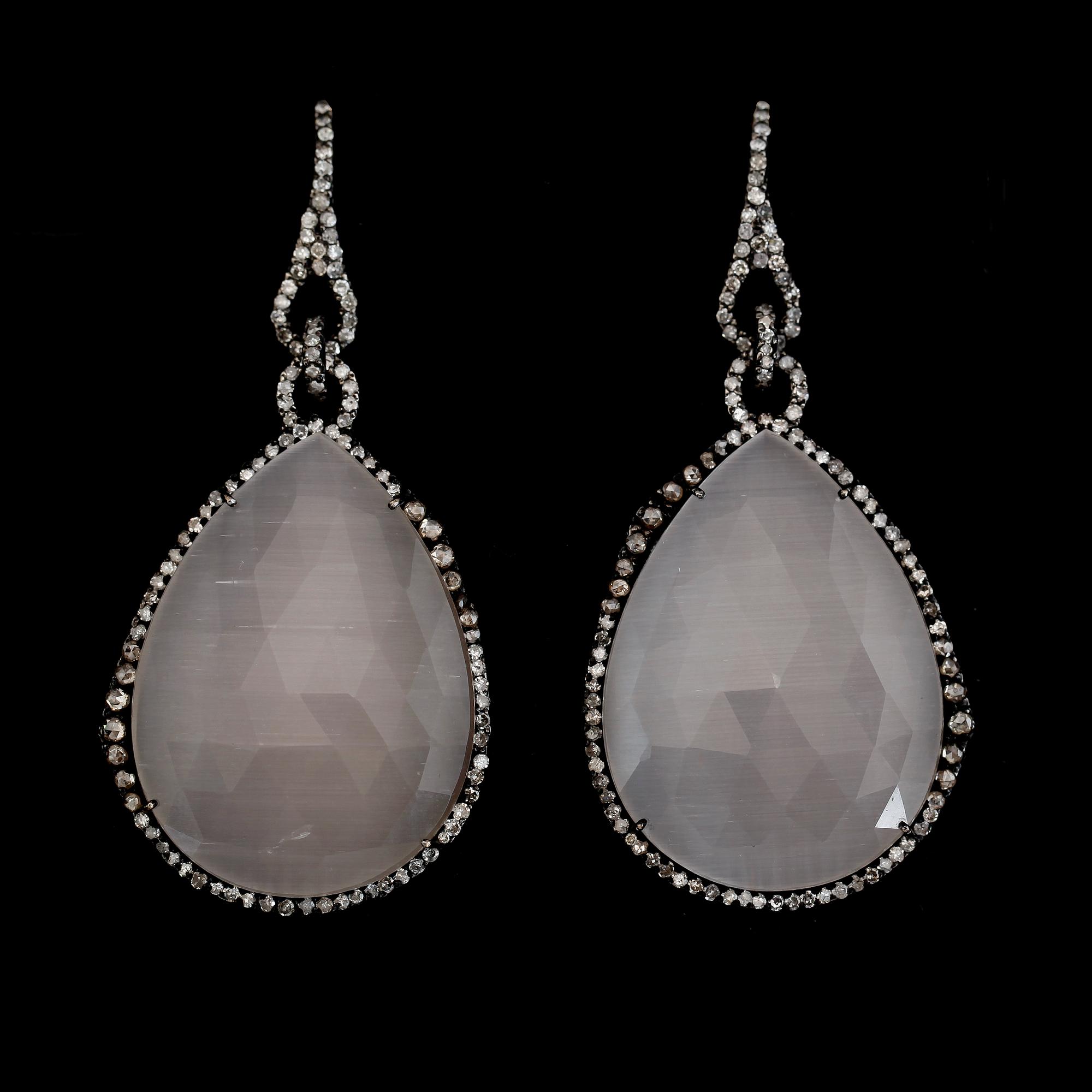 ÖRHÄNGEN, 1 par, silver/svärtat silver, diamanter tot ca 2.60 ct, gråtonad kvarts tot ca 70.00 ct.