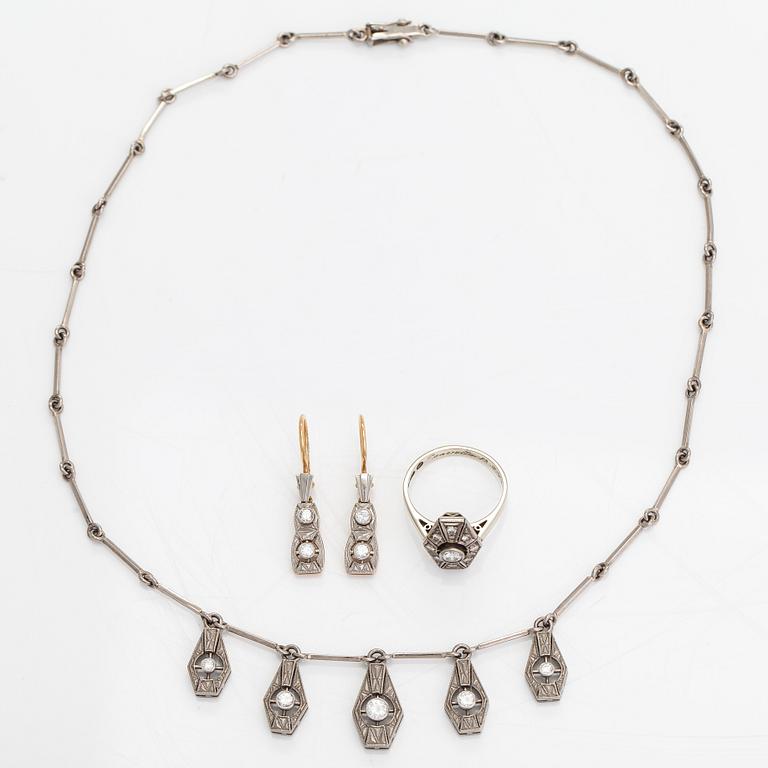 A necklace, ring and earrings, 14K gold and diamonds ca. 0.92 ct in total. Westerback, Helsinki 1964-1973.