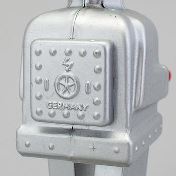 A tinplate Strenco robot ST-1, Germany, 1950s.