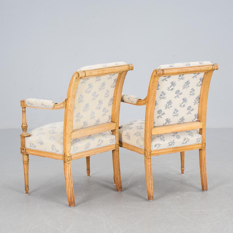 KARMSTOLAR, ett par, Louis XVI, 1800-tal.