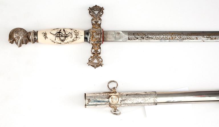 DRÄKTVÄRJA, USA, 1900-talets andra hälft.