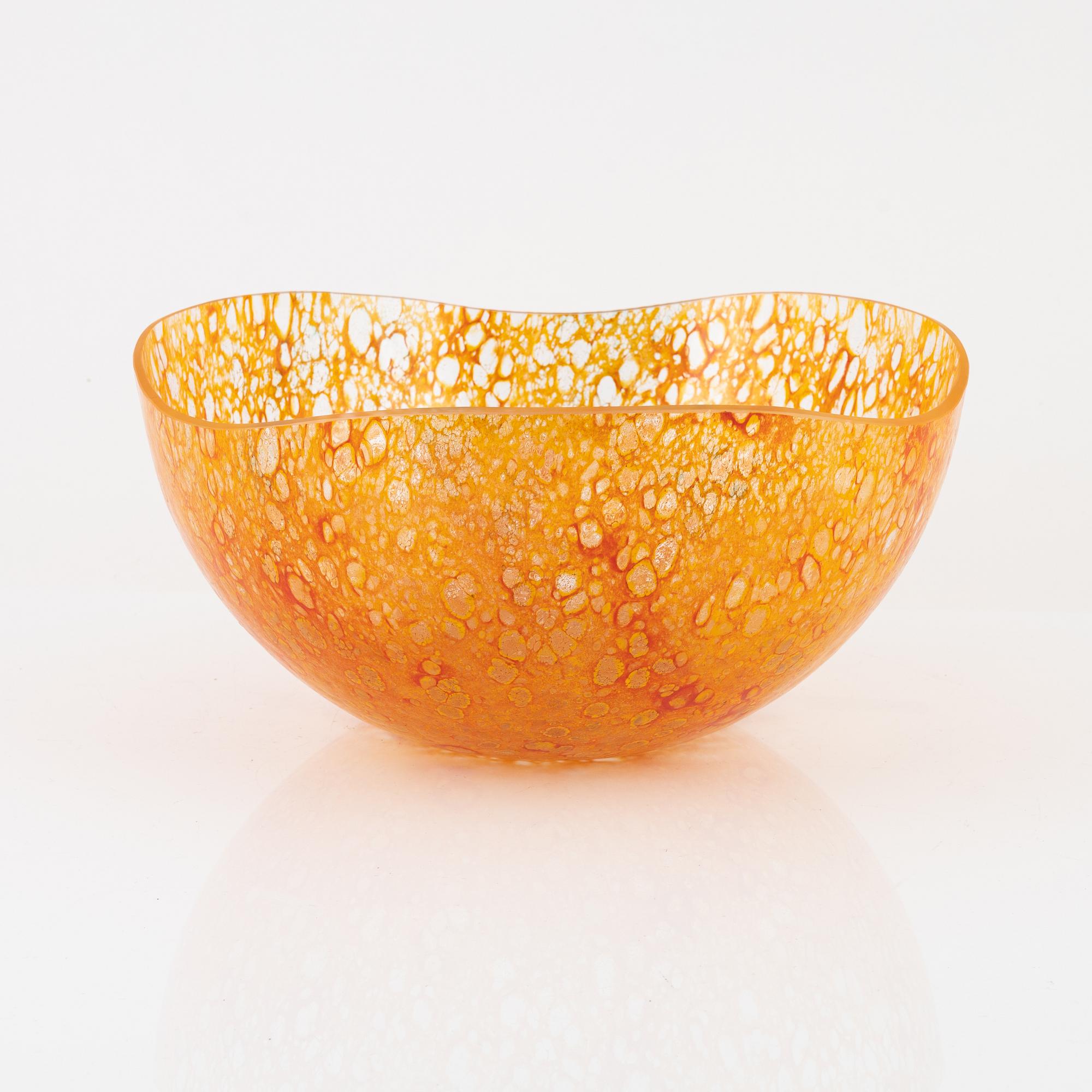 Kjell Engman, a glass bowl, 'Dino', Kosta Boda.