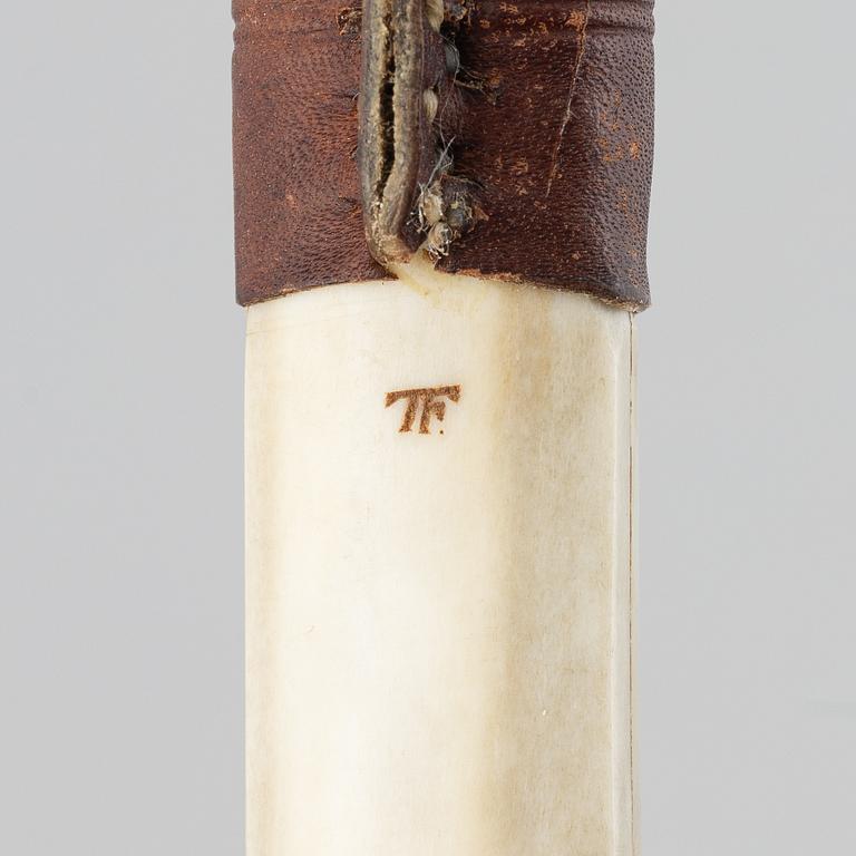 Torsten Fankki, a reindeer horn knife.