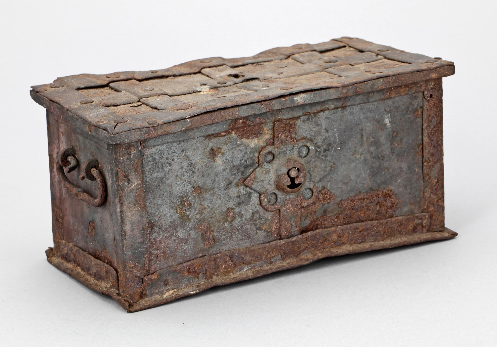 SKRIN, järn, barock, 1600/1700-tal.