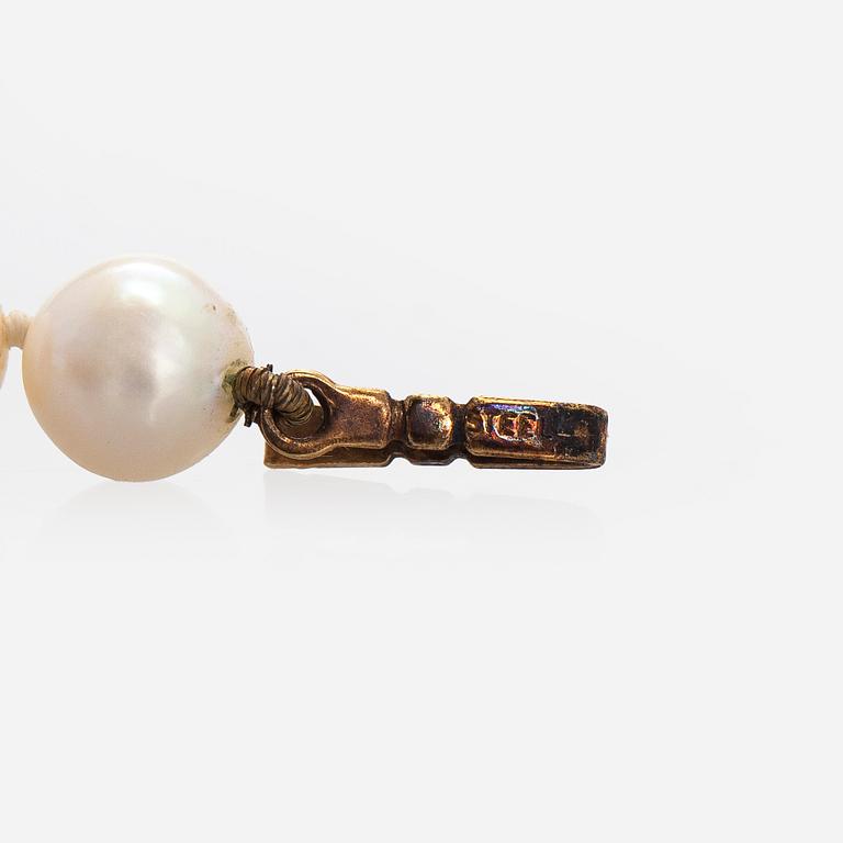 Collier, odlade Akoya-pärlor, lås i förgylld silver.