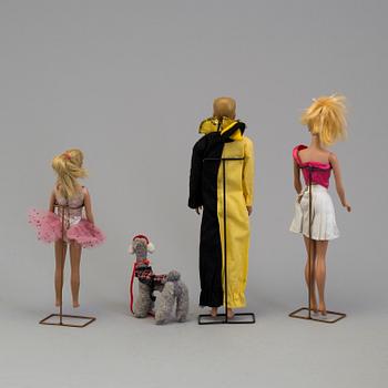 3 Barbiedolls with clothes and accessories, Mattel 1960's-/70's.