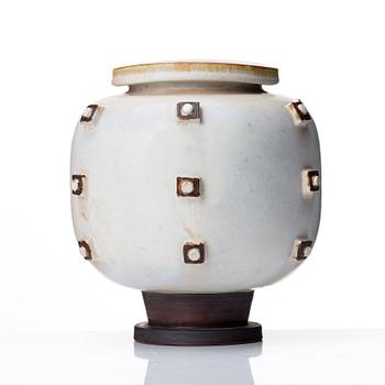 Wilhelm Kåge, a 'Farsta' stoneware jar, Gustavsberg studio, Sweden 1940-50's.